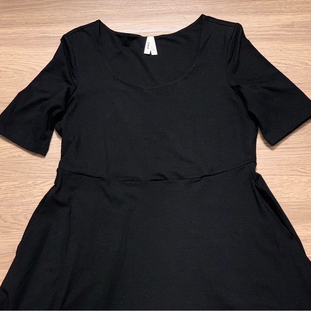 NEW Pact Organic Cotton Scoop Neck Stretch Fit and Flare Midi Dress Black Size L - Picture 6 of 11